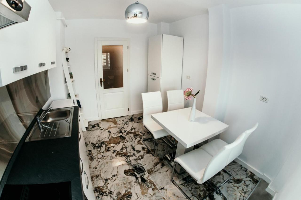 Apartament De Lux Ultramodern In Zona Centrala Timisoara Exterior photo
